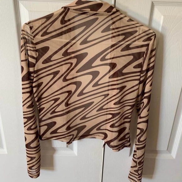 Garage Blouse - Picture 3 of 3